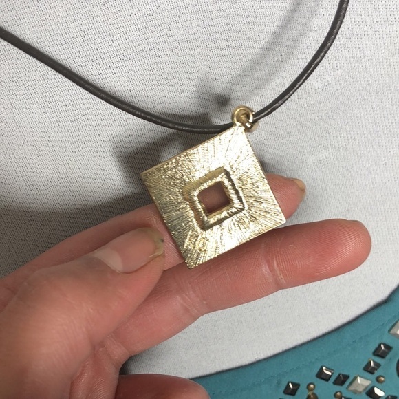 Kennith Cole Multi colored necklace - Picture 3 of 3